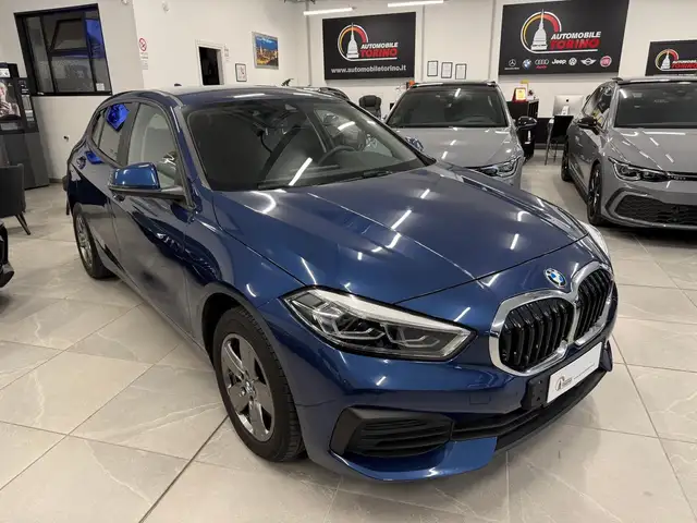BMW 1 Series view 3
