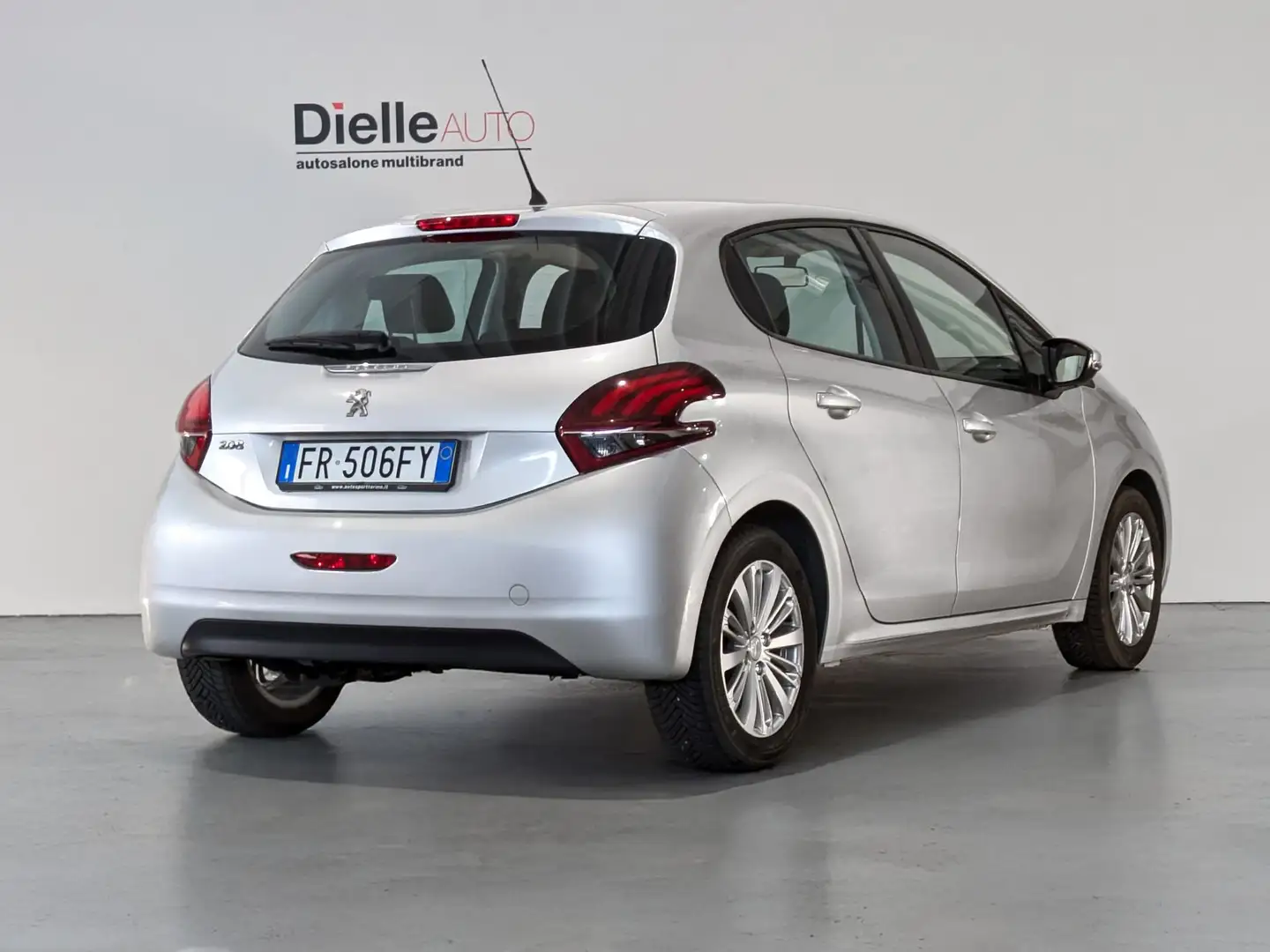 Peugeot 208 1.2 PureTech 82 5 porte Allure Grigio - 2