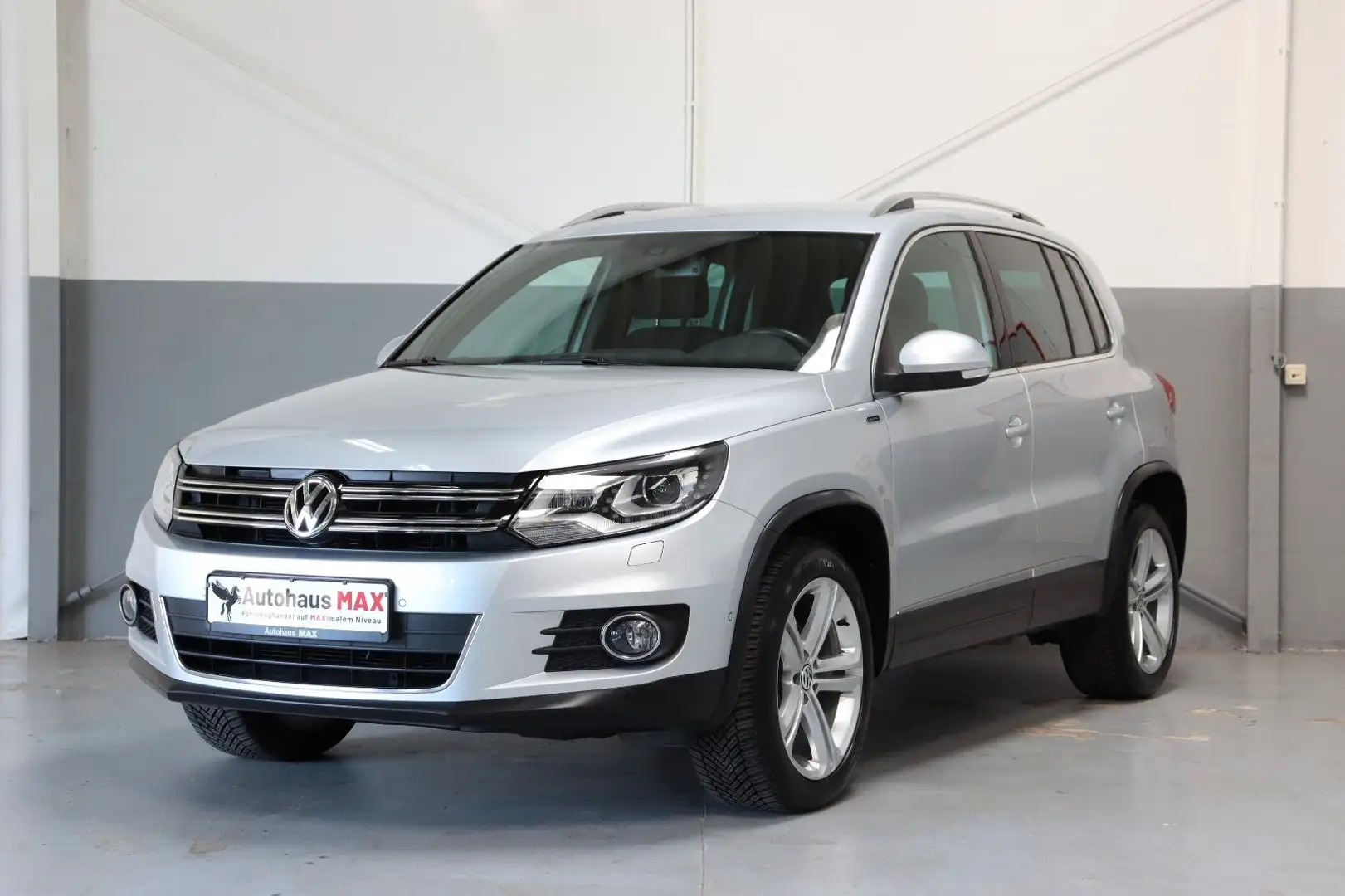 Volkswagen Tiguan 2.0 TSI LOUNGE Sport & Style~SZH~Tempo Gris - 1