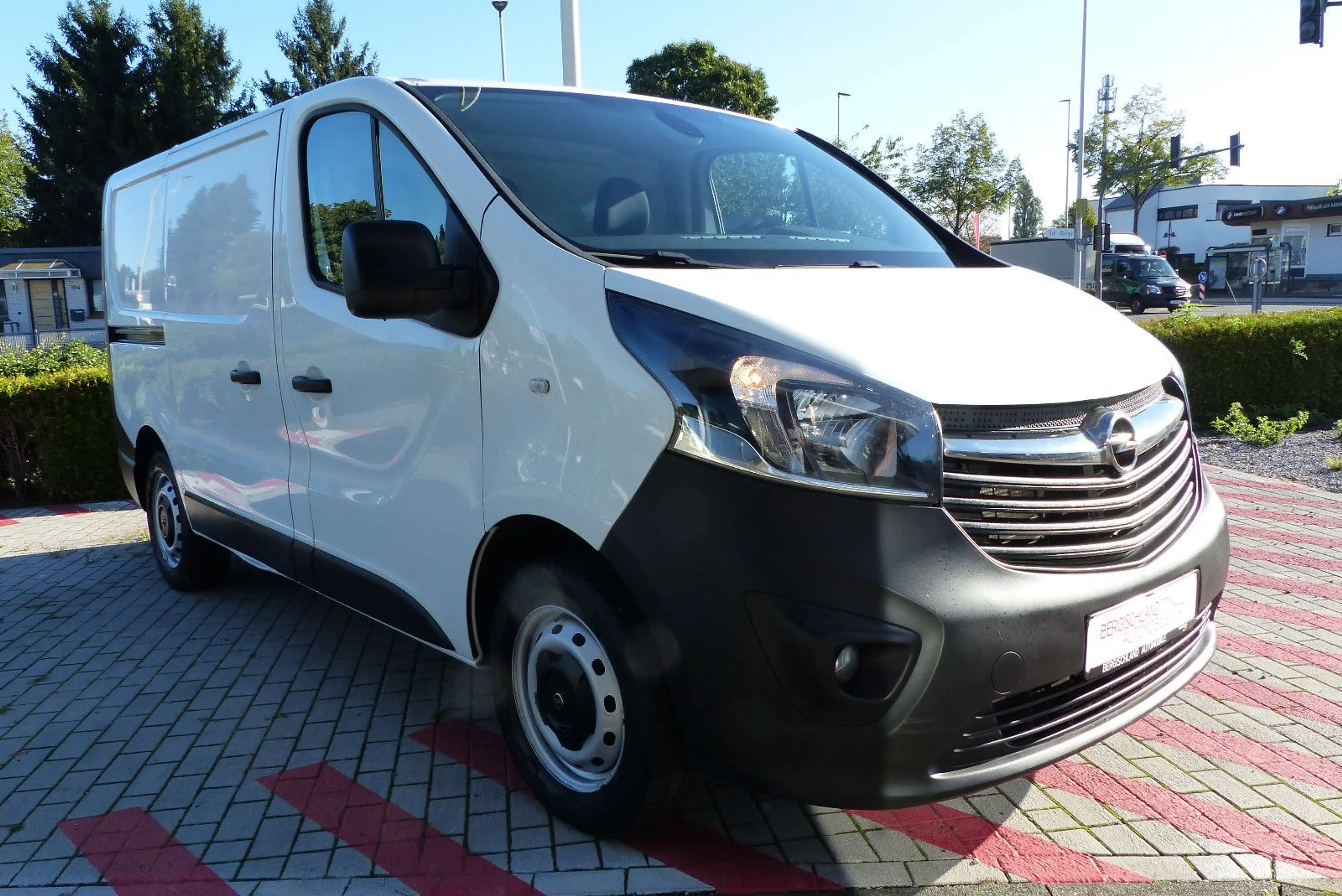 Opel Vivaro B Kasten L1H1 2,9t, Klima, Navi, Tempom — photo 2