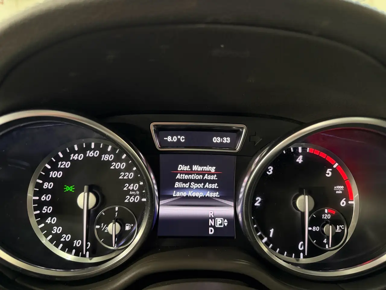 Mercedes-Benz GL-Class снимка Mercedes-Benz GL-Class
