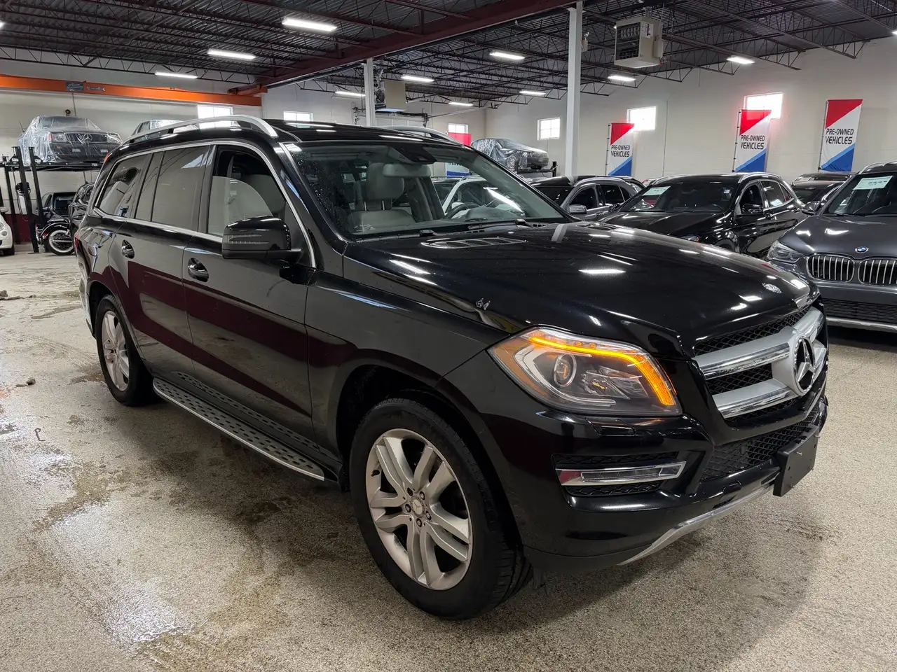 Mercedes-Benz GL-Class снимка Mercedes-Benz GL-Class