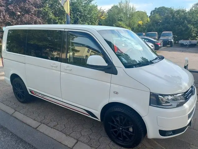 Volkswagen T5 Transporter T5 2,0 TDi DSG 3-Sitze Klima Navi AHK LMF 18" BC