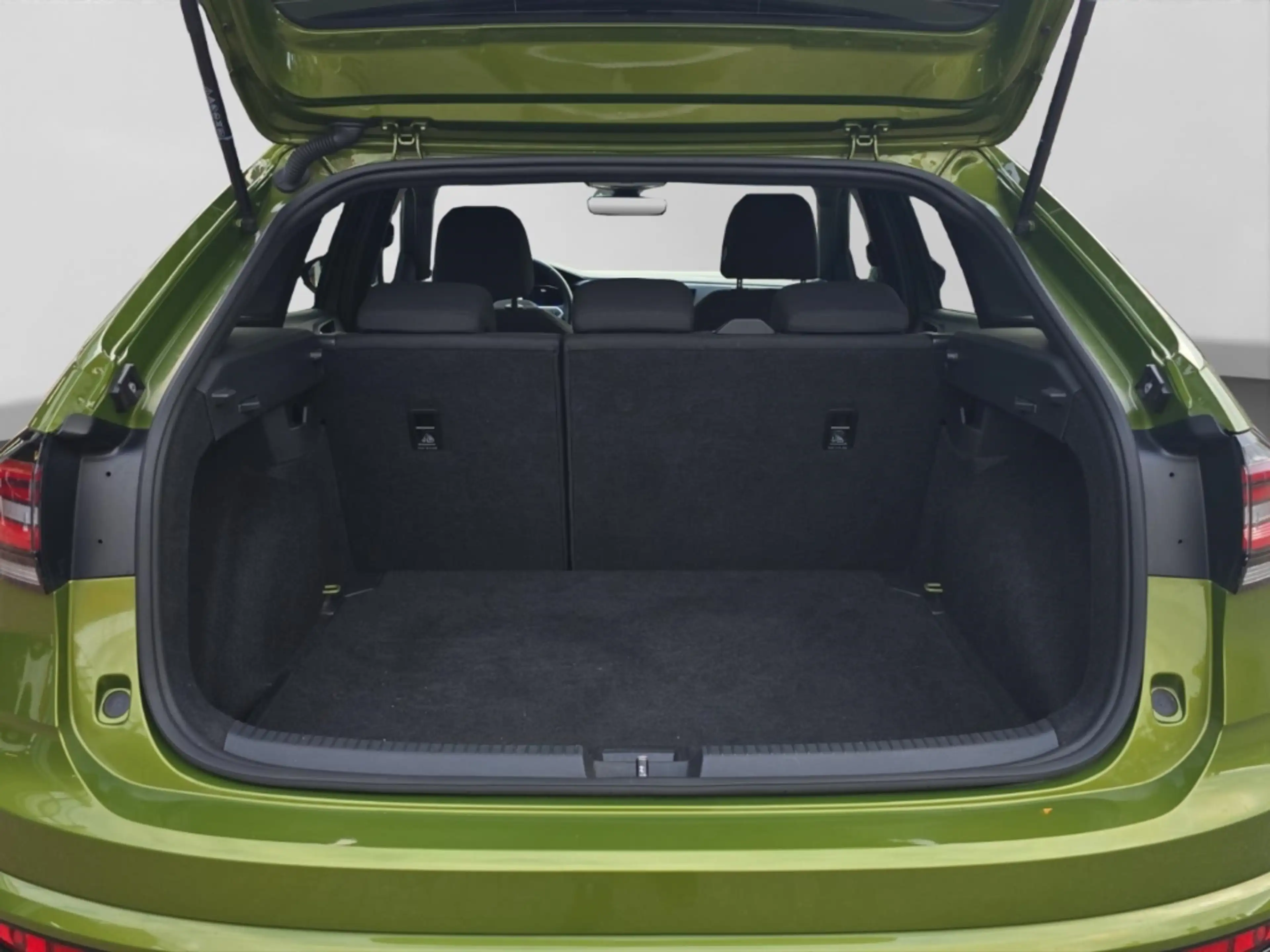 Volkswagen Taigo 1.0 TSI R-Line Alu Matrix-LED Kamera App-Connect S — photo 17