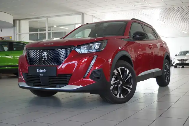 Peugeot 2008 view 4