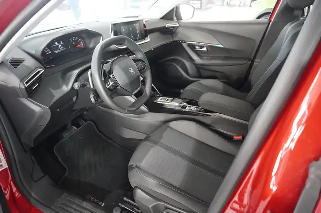 Peugeot 2008 view 13