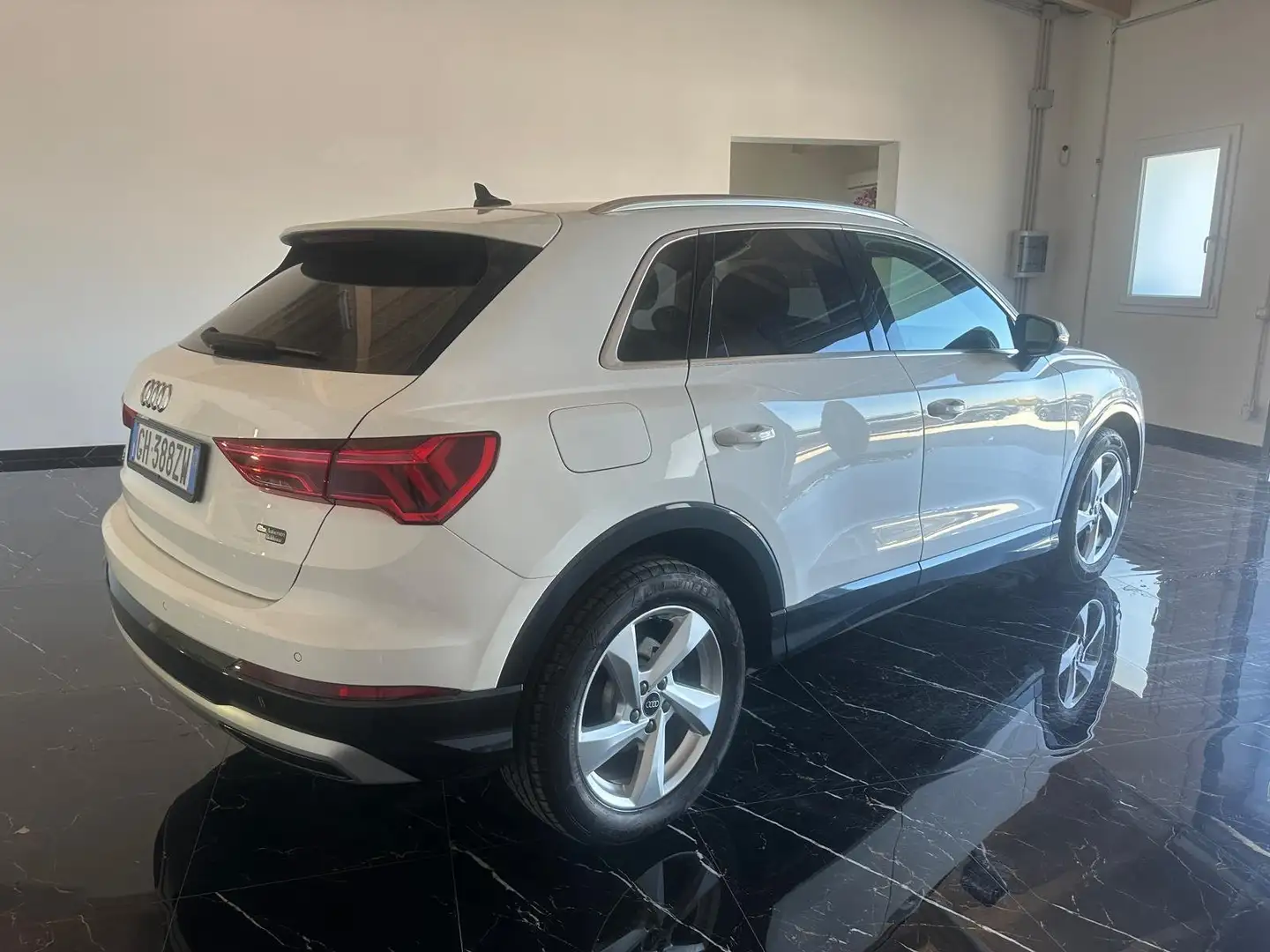 Audi Q3 Q3 Sportback 35 1.5  S line edition Bianco - 1
