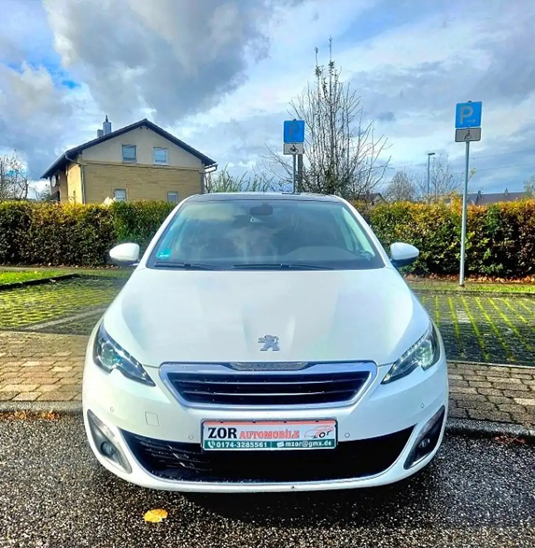 Peugeot 308 Allure*Autom*1.Hand*Scheckheft*Panorama*17"Alu* Weiß - 2