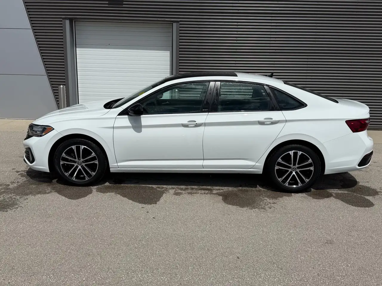 Volkswagen Jetta снимка Volkswagen Jetta