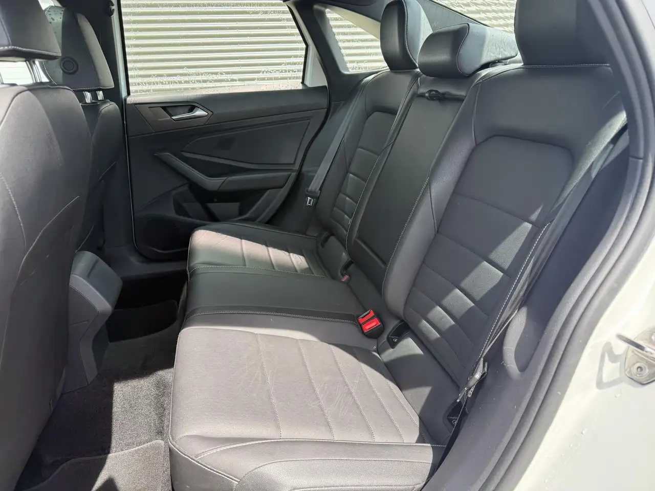 Volkswagen Jetta снимка Volkswagen Jetta