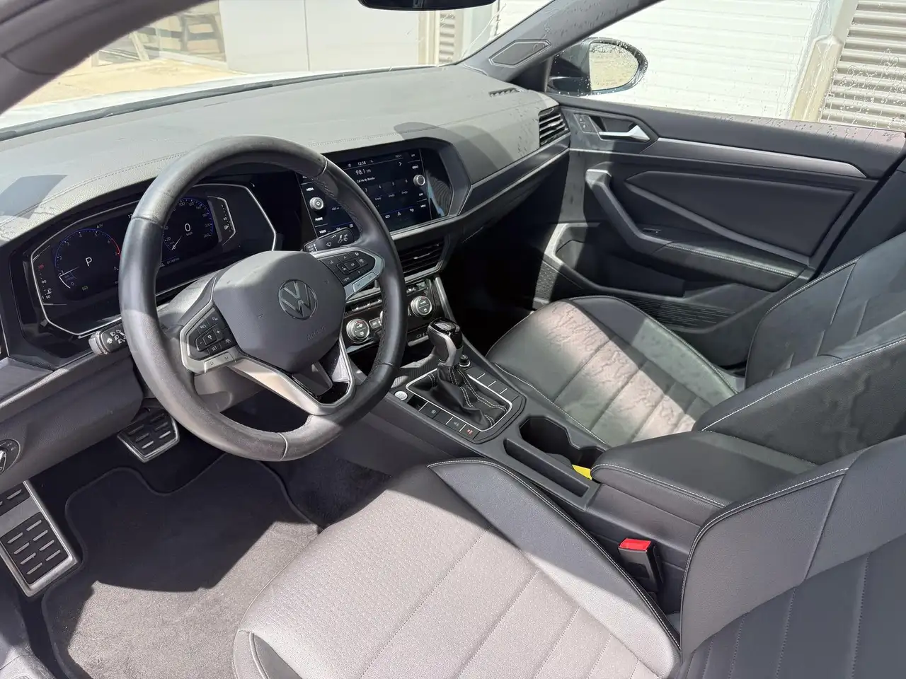 Volkswagen Jetta снимка Volkswagen Jetta