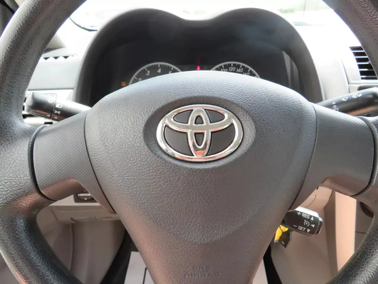 Toyota Corolla photo Toyota Corolla