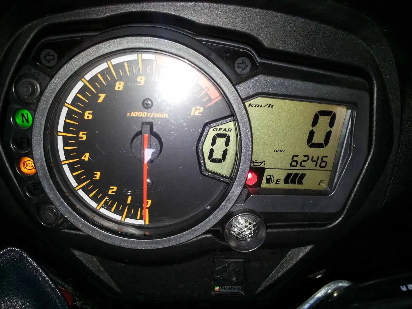 Suzuki GSX 1250 Zilver - 2
