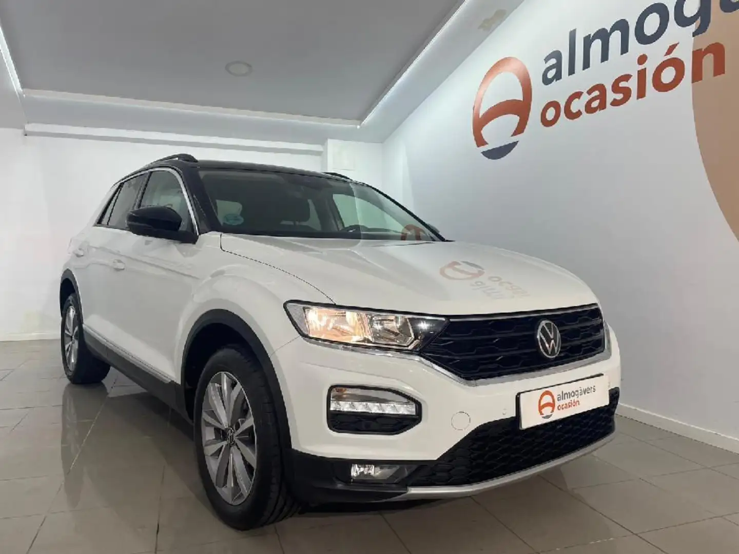 Volkswagen T-Roc ADVANCE STYLE 1.5 TSI 150 CV DSG 5P Blanco - 1