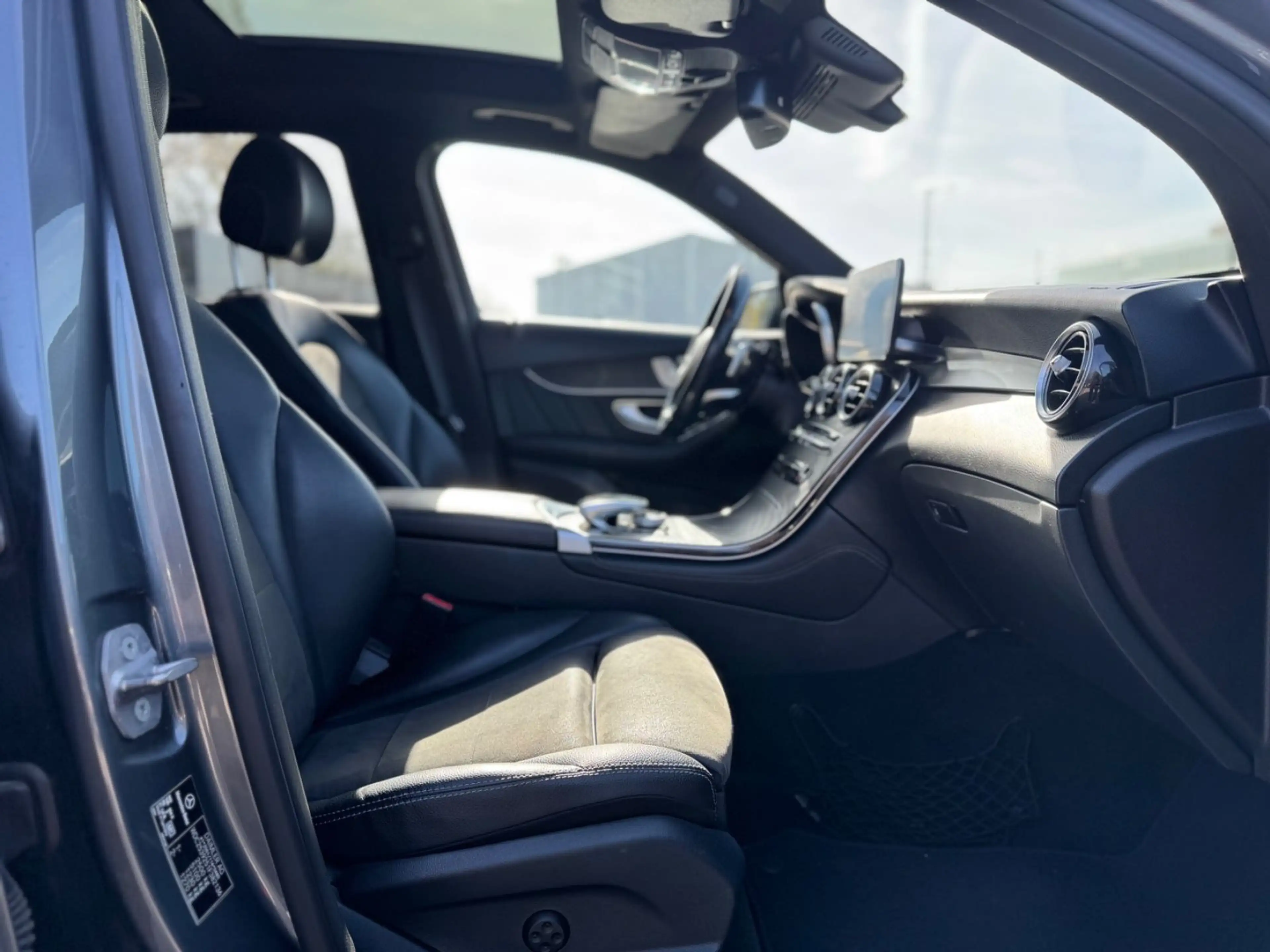 Mercedes-Benz GLC 350 d 4MATIC*AMG*BURMESTER*LED*DISTR — photo 13