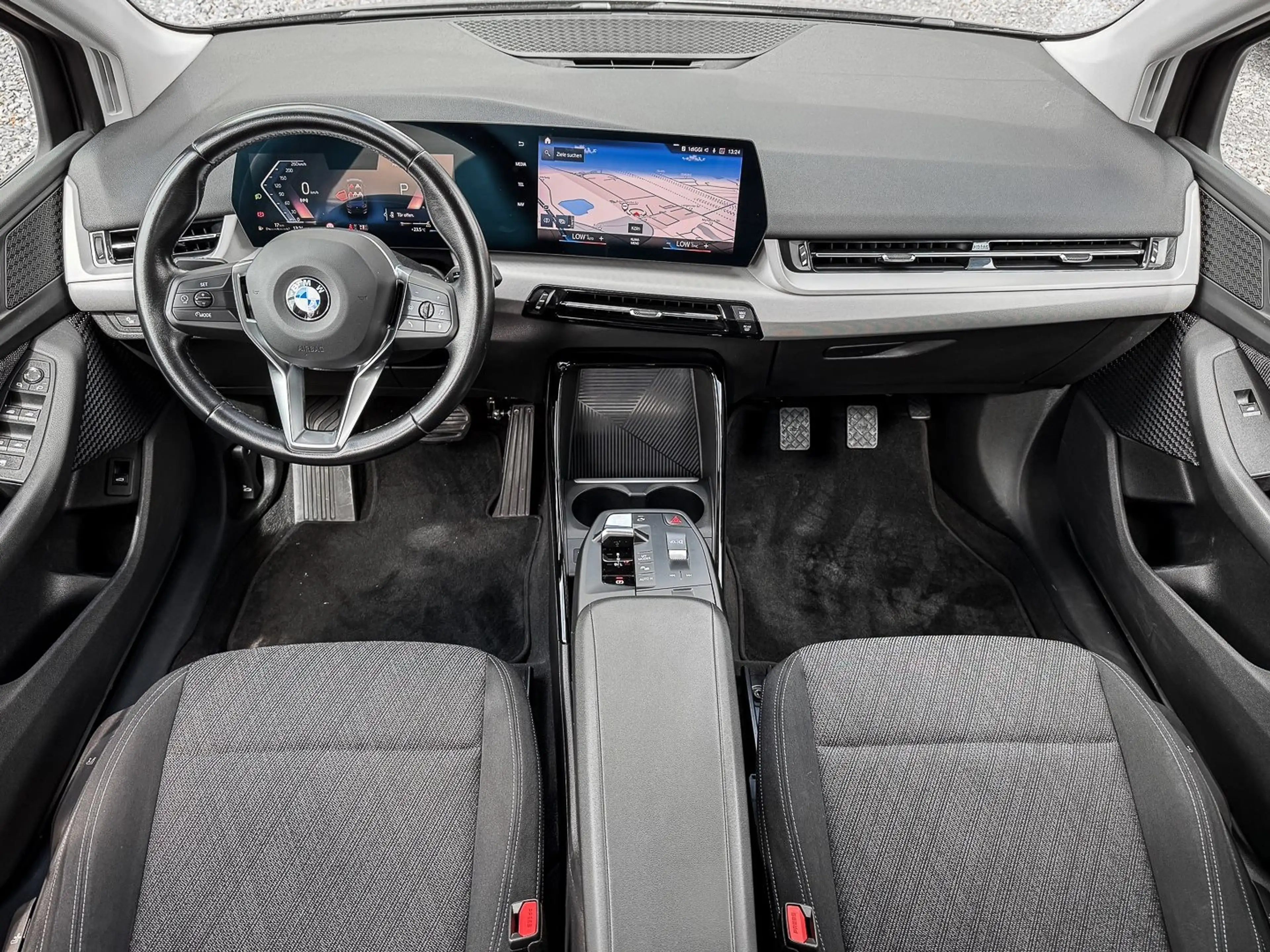 BMW 216 i Active Tourer RFK LED Sound Syst. PDC V+H SHZ — photo 10