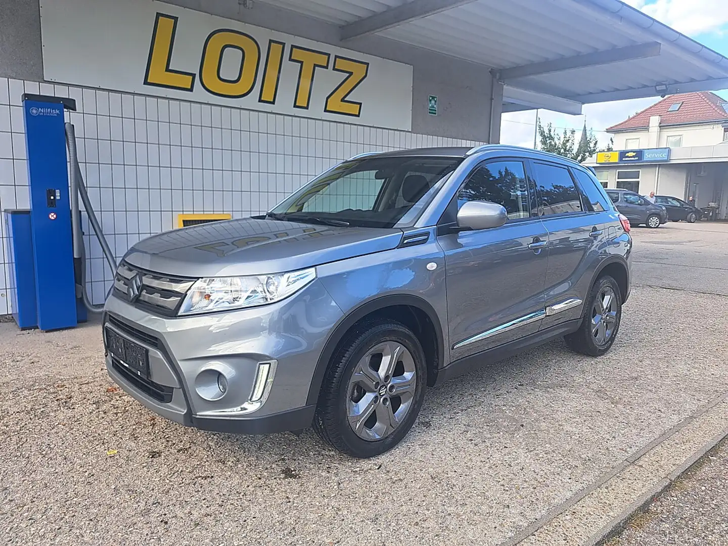 Suzuki Vitara 1,6 DDiS 4WD GL Shine Grau - 1