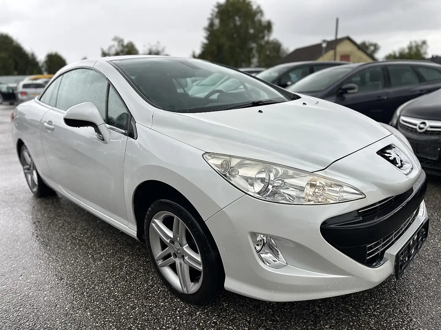 Peugeot 308 CC Weiß - 2