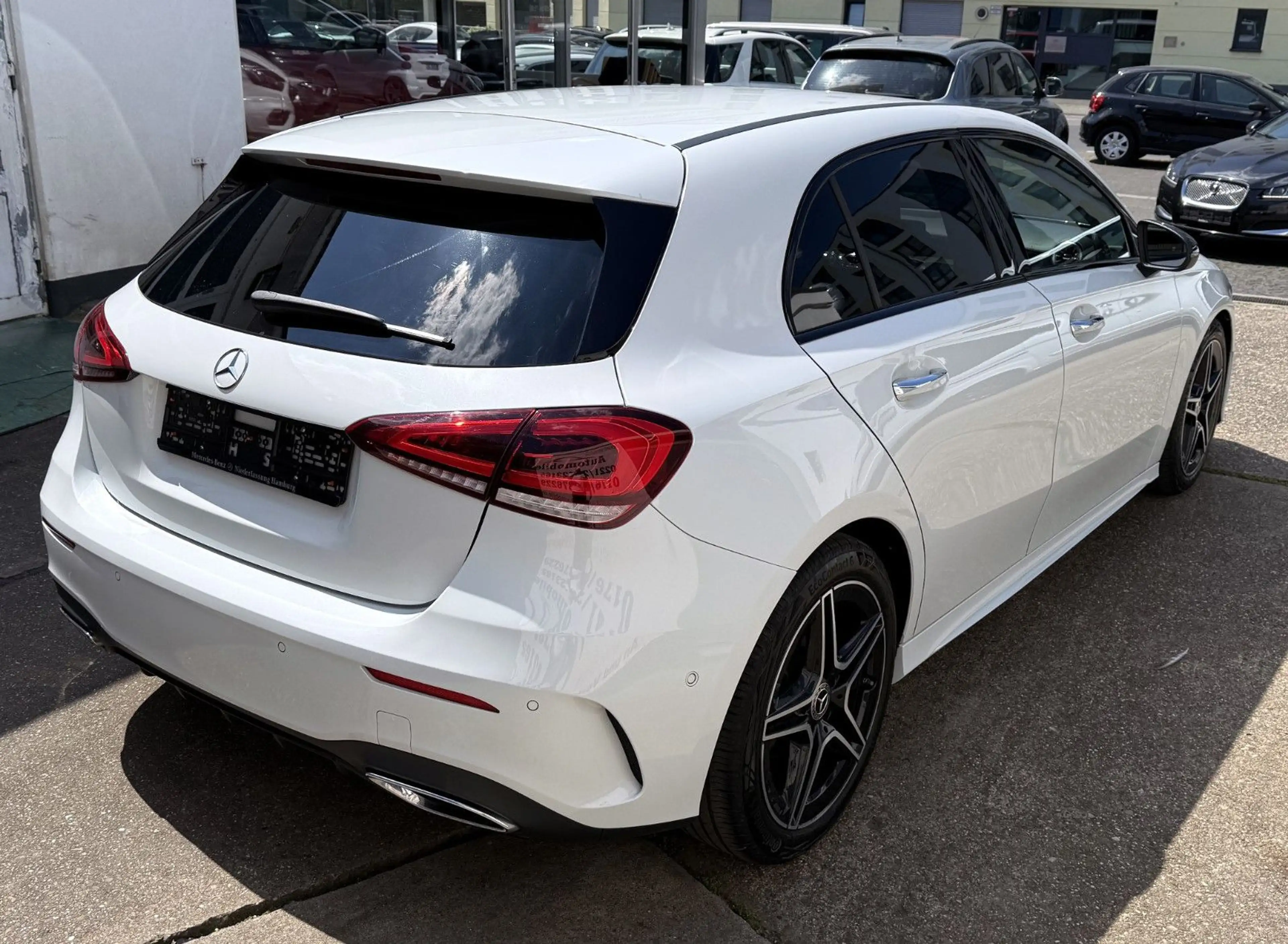 Mercedes-Benz A 220 d AMG Line Night MBUX KAM LED LEDER KeyGo — photo 5