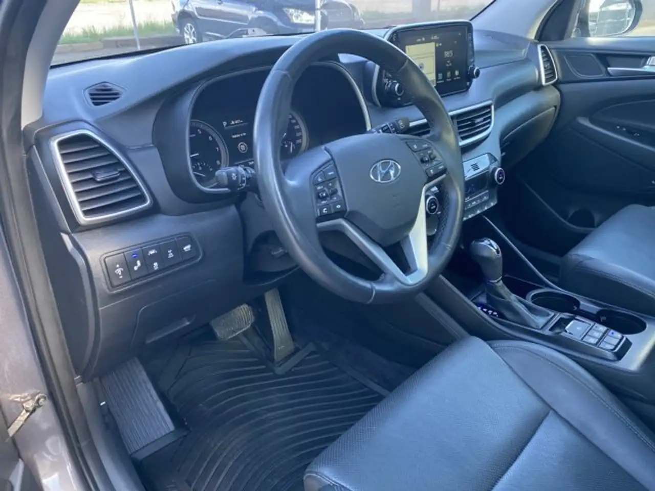 Hyundai TUCSON снимка Hyundai TUCSON