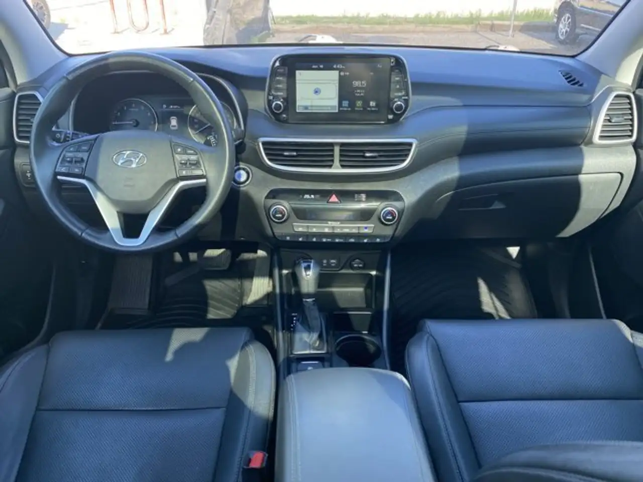 Hyundai TUCSON снимка Hyundai TUCSON