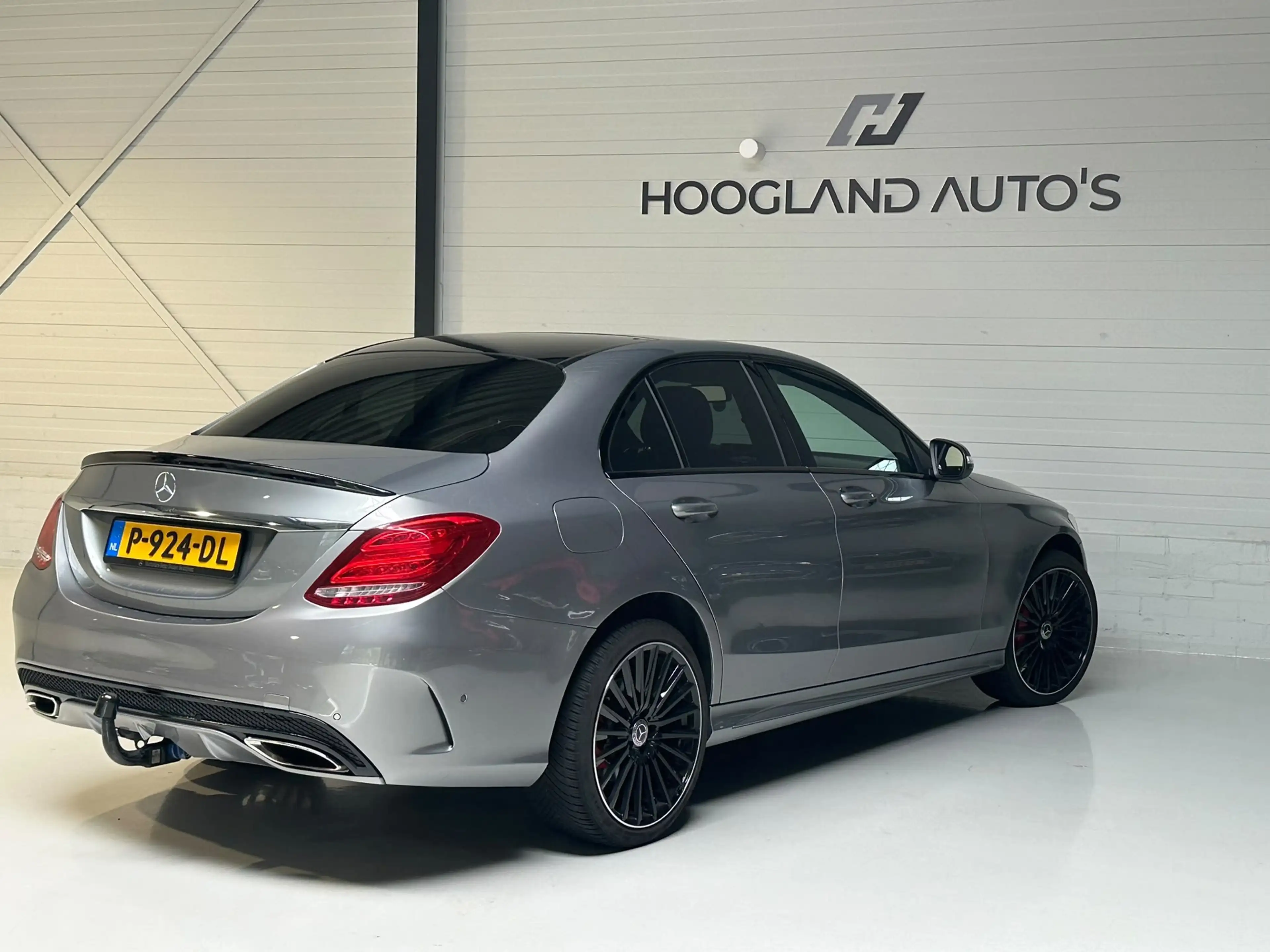 Mercedes-Benz C 250 C250 Prestige AMG PANORAMA 211PK — photo 4