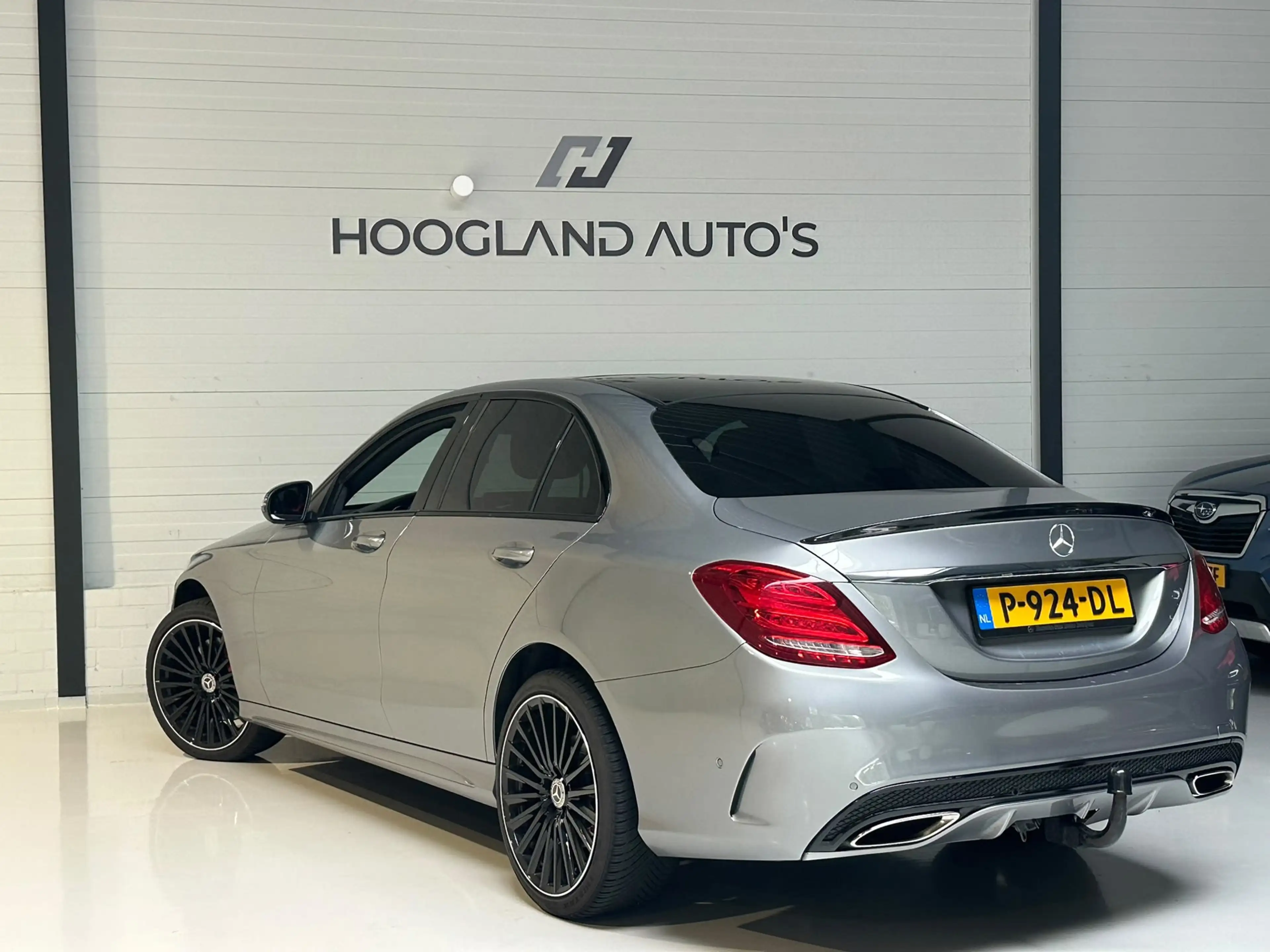 Mercedes-Benz C 250 C250 Prestige AMG PANORAMA 211PK — photo 3