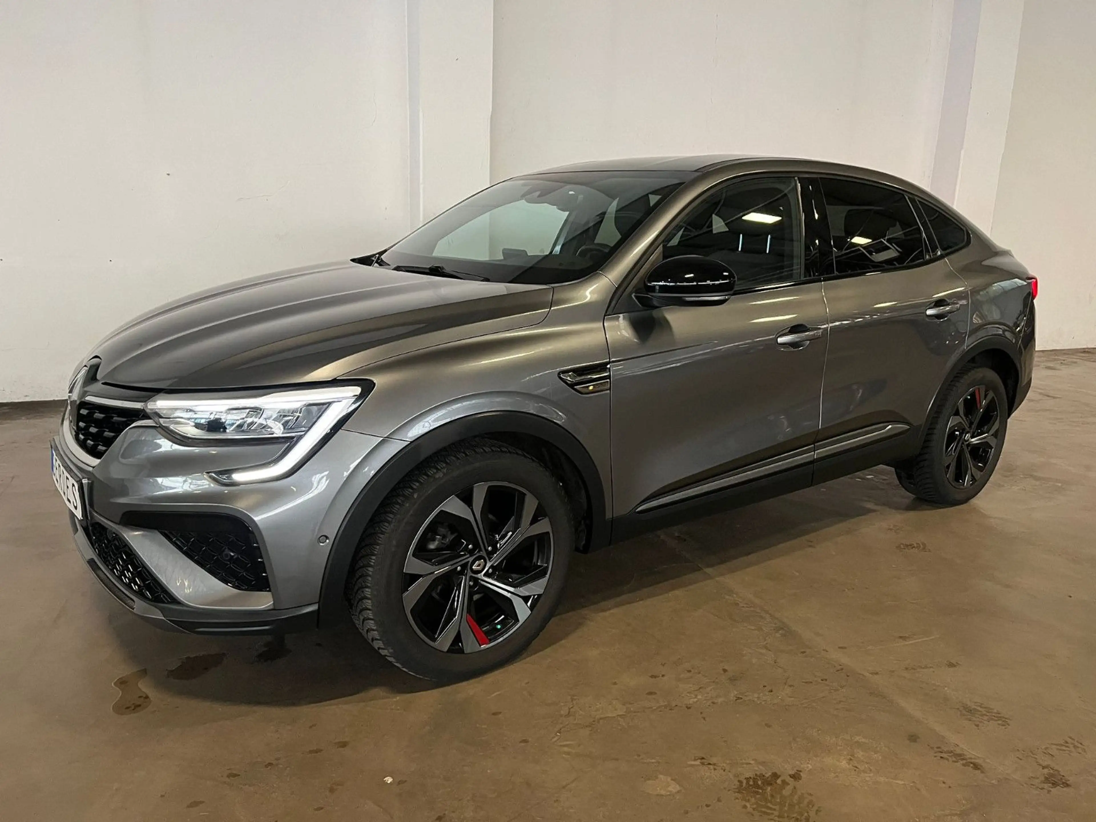 Renault Arkana TCE 140 EDC R.S. Line — photo 2
