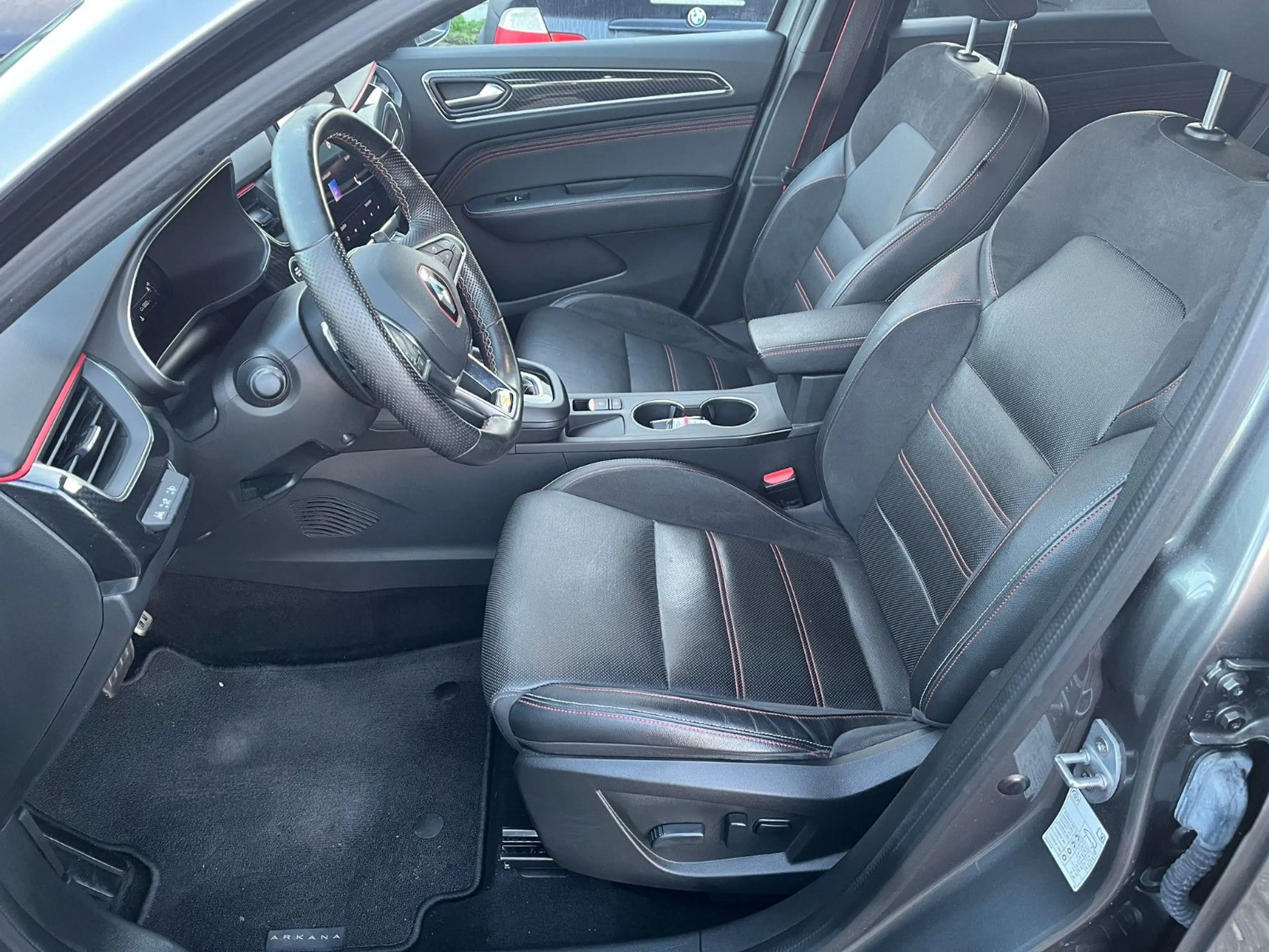 Renault Arkana TCE 140 EDC R.S. Line — photo 15