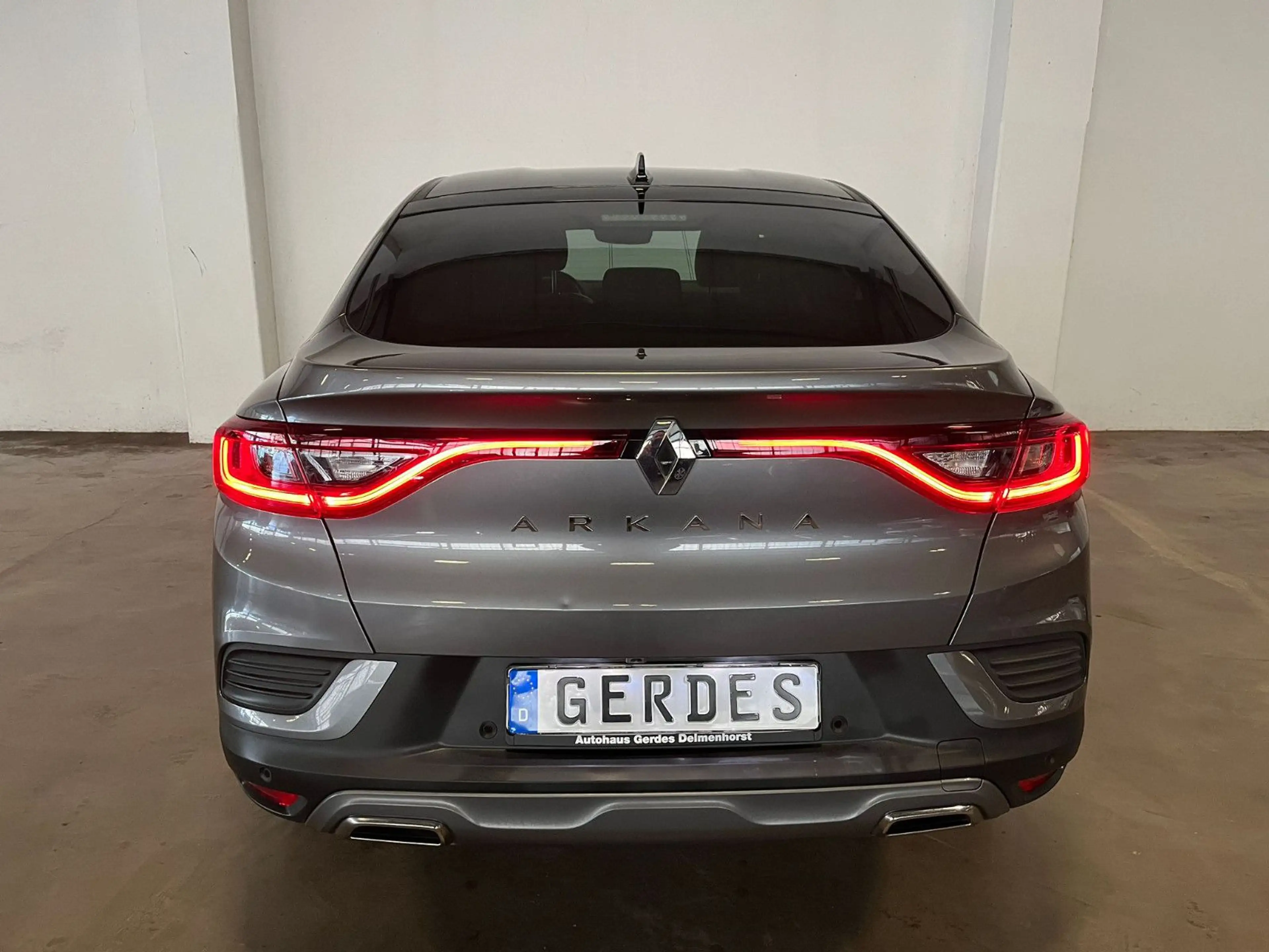 Renault Arkana TCE 140 EDC R.S. Line — photo 10