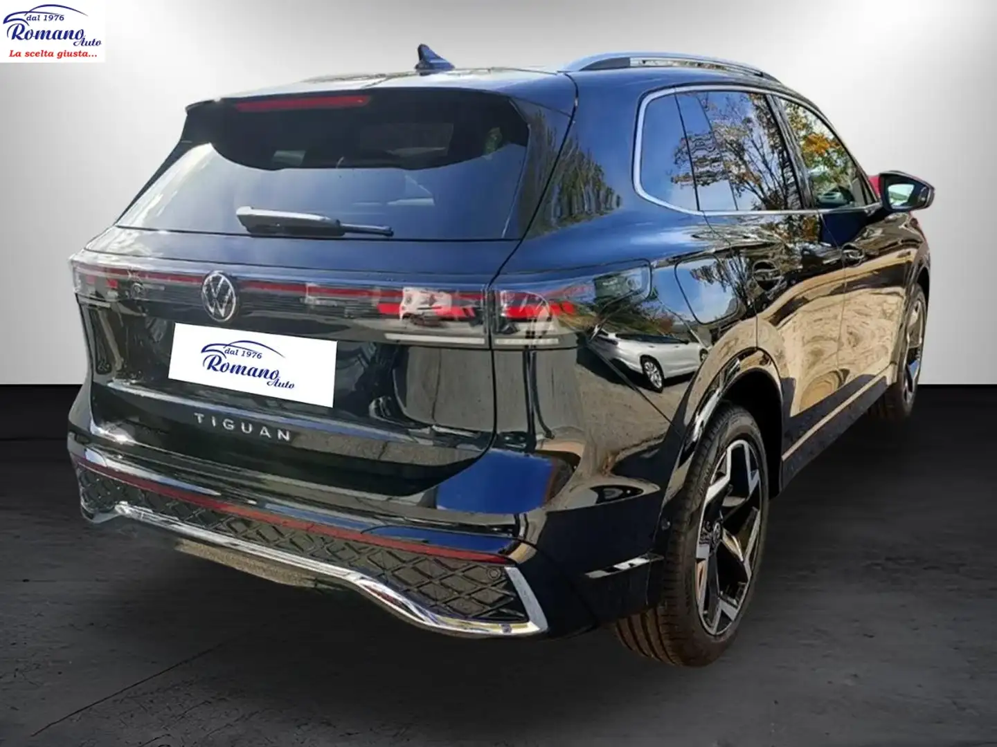 Volkswagen Tiguan 2.0 TDI 150 CV EVO DSG R-Line Nero - 2
