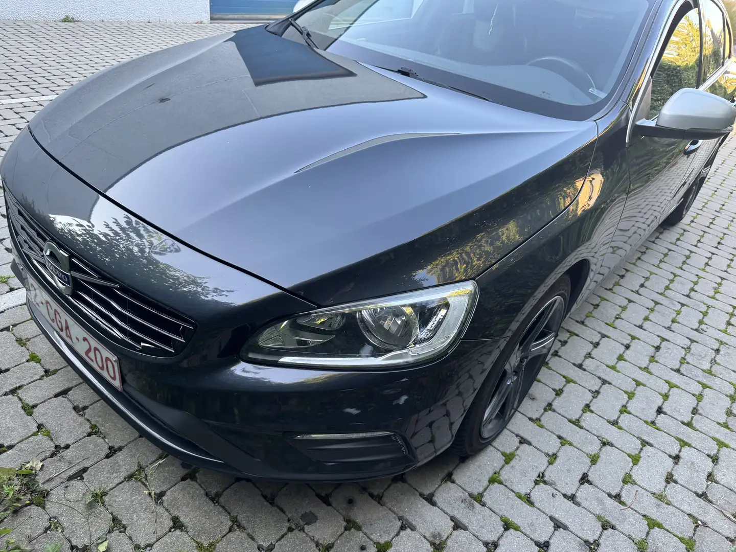 Volvo S60 2.0 D2 Black Edition - 1