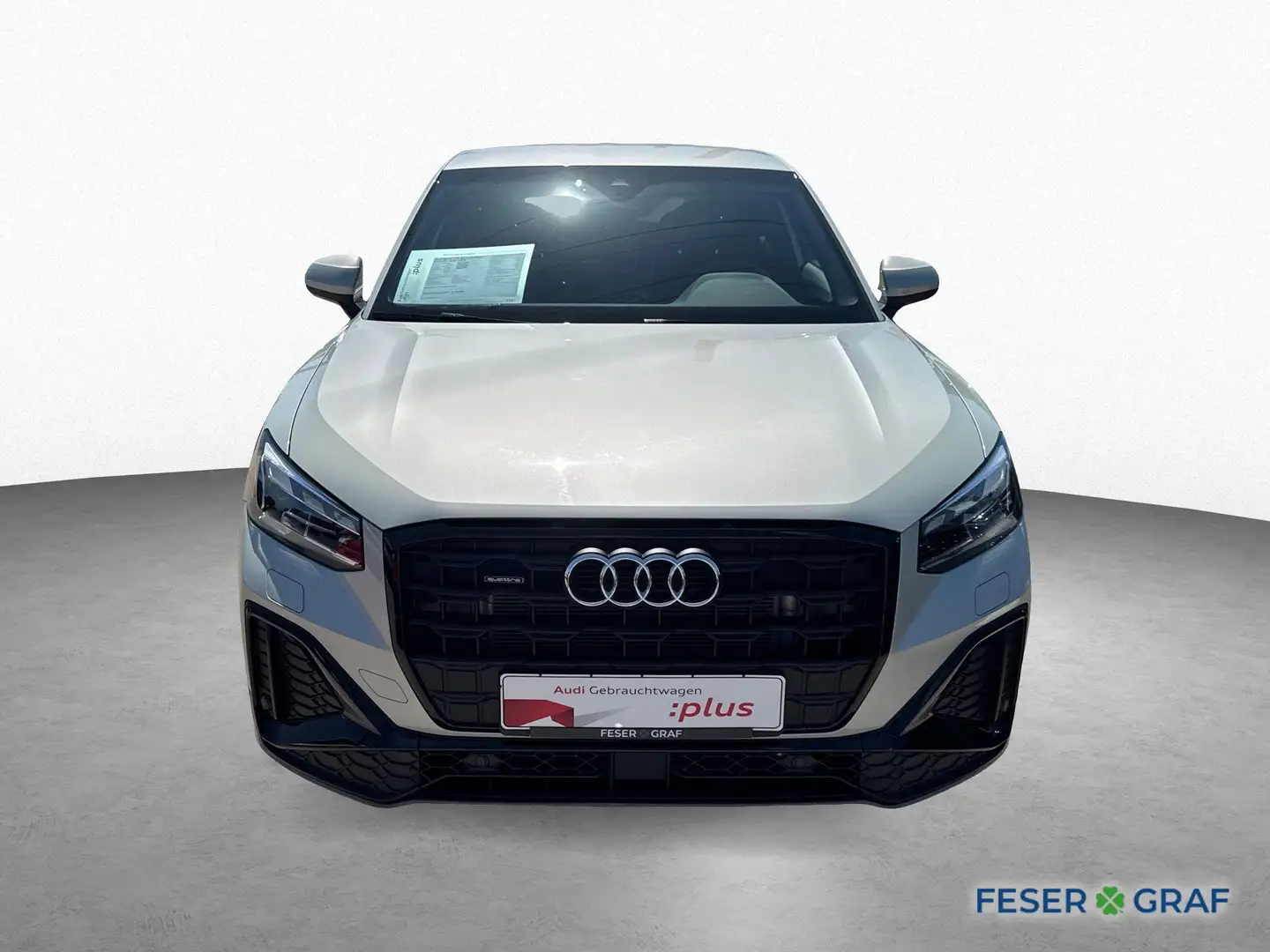 Audi Q2 40 TFSI qu. - 2 x S line - MATRIX - AHK- NAVI Silber - 2