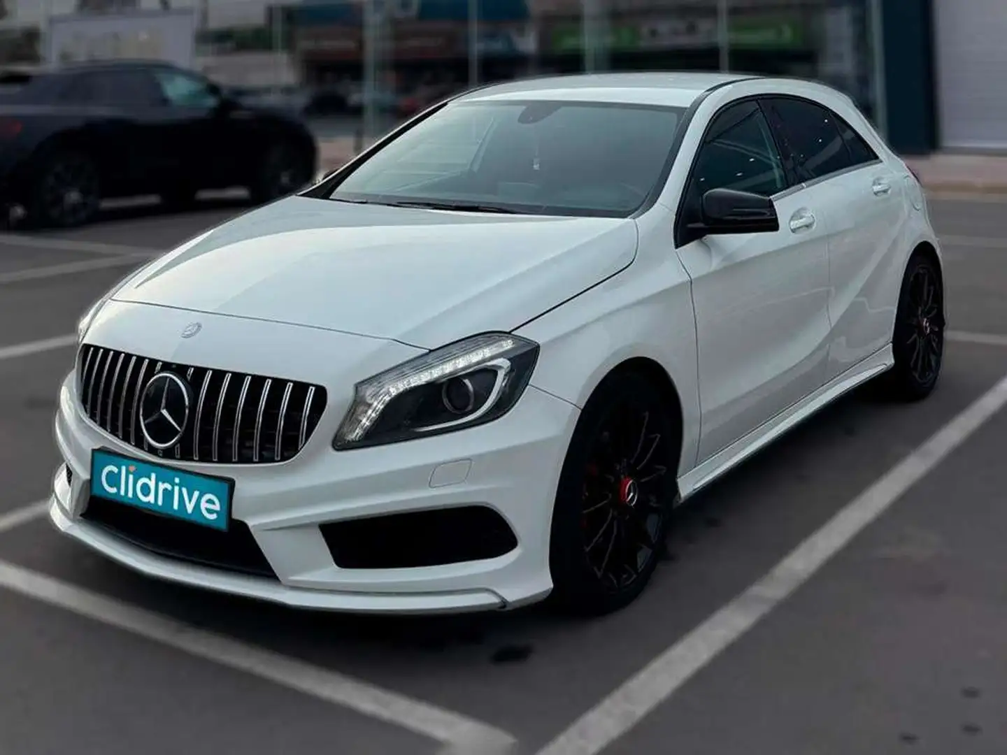Mercedes-Benz A 180 180CDI BE AMG Line Blanc - 2