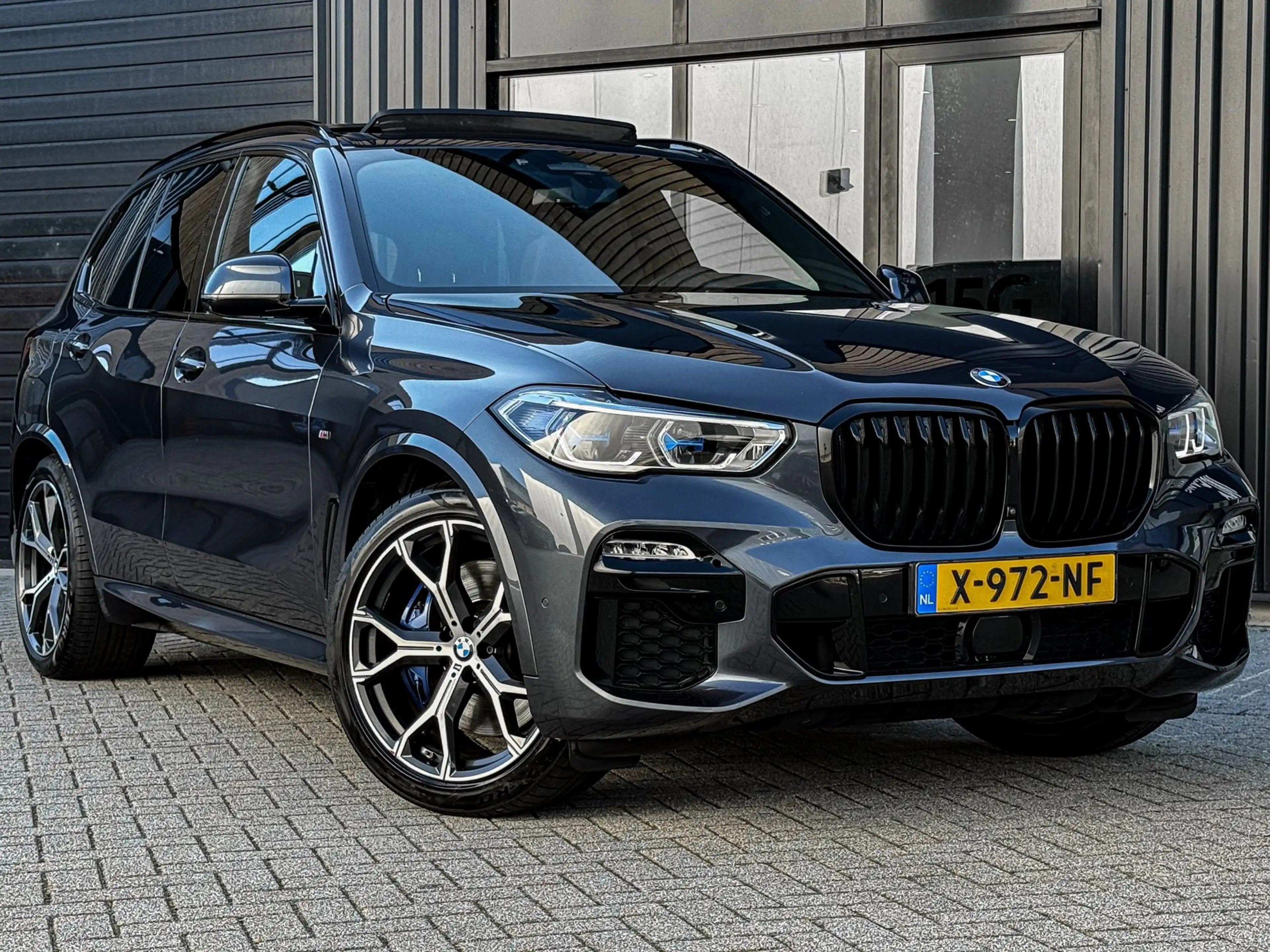 BMW X5 XDrive45e High Executive 3X M-SPORT 93% SOH PANO/T — photo 13