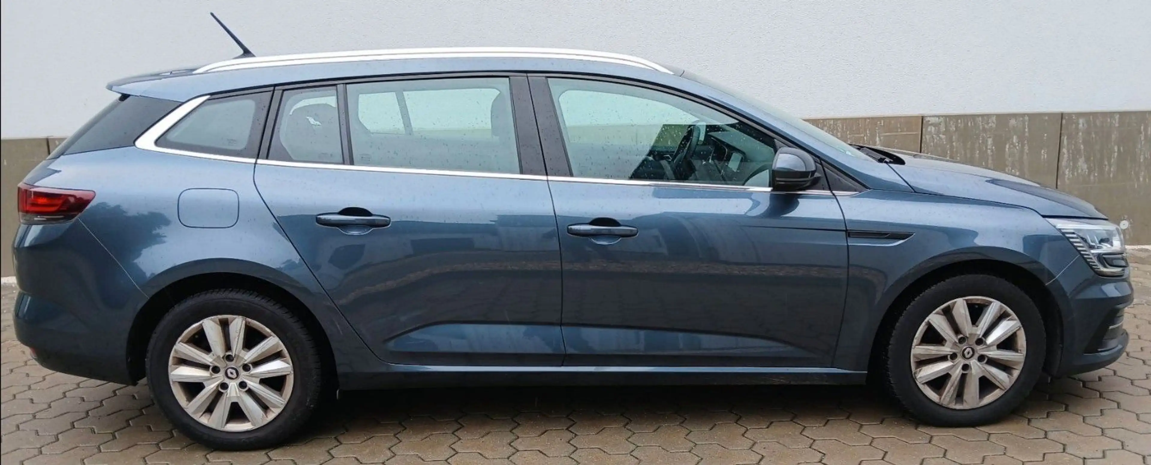 Renault Megane IV Grandtour Business Edition — photo 8