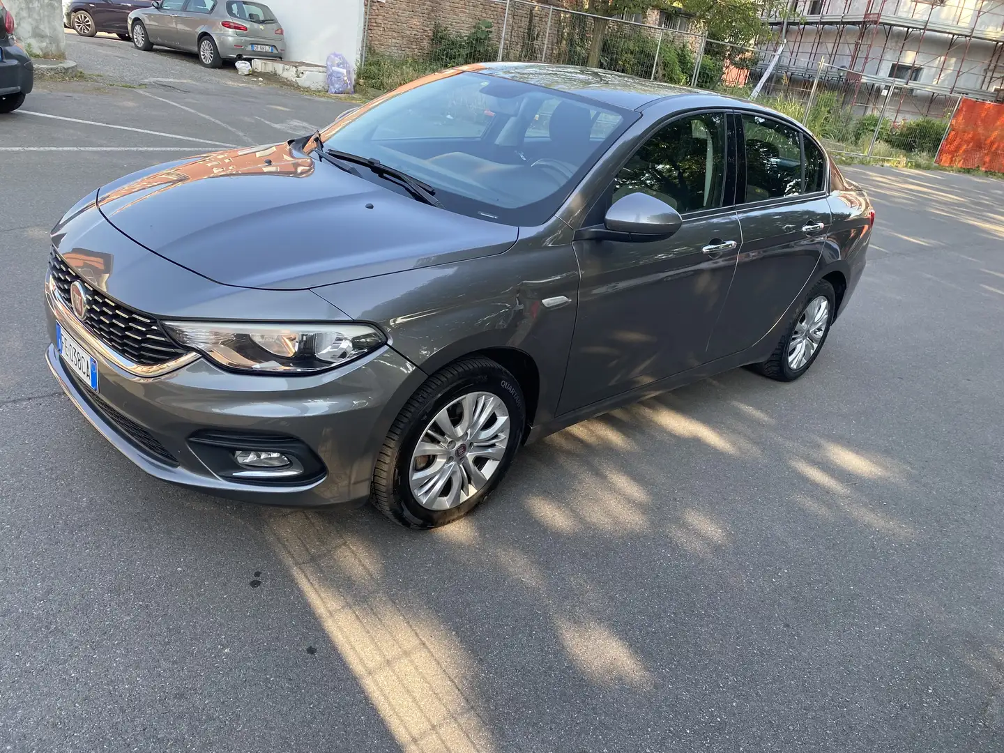 Fiat Tipo 4p 1.3mjt Opening edition 95 cv NEOPATENTATI Gris - 1