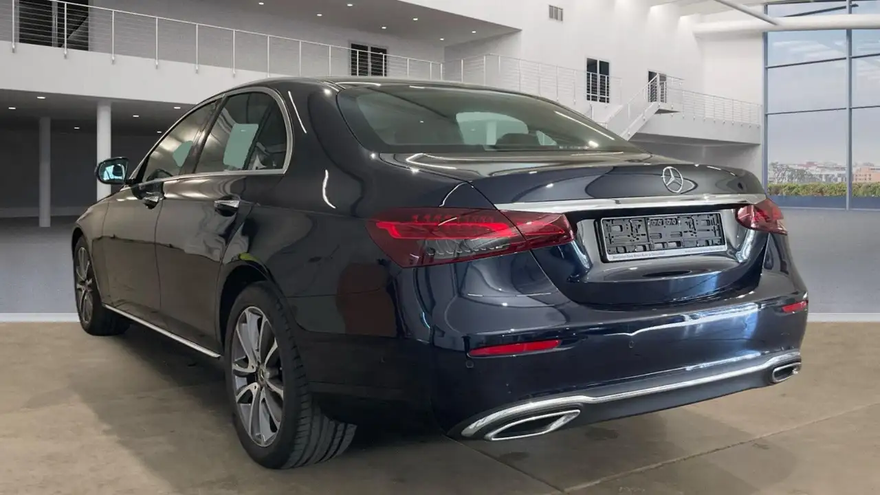 2021 Mercedes-Benz E 400 d Allrad Exclusive Pano*Sthzg*360*Distro*H, photograph 3