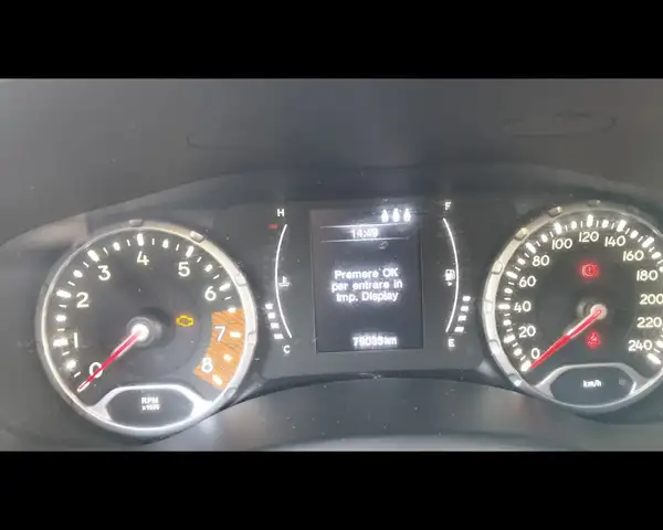 Jeep Renegade view 10