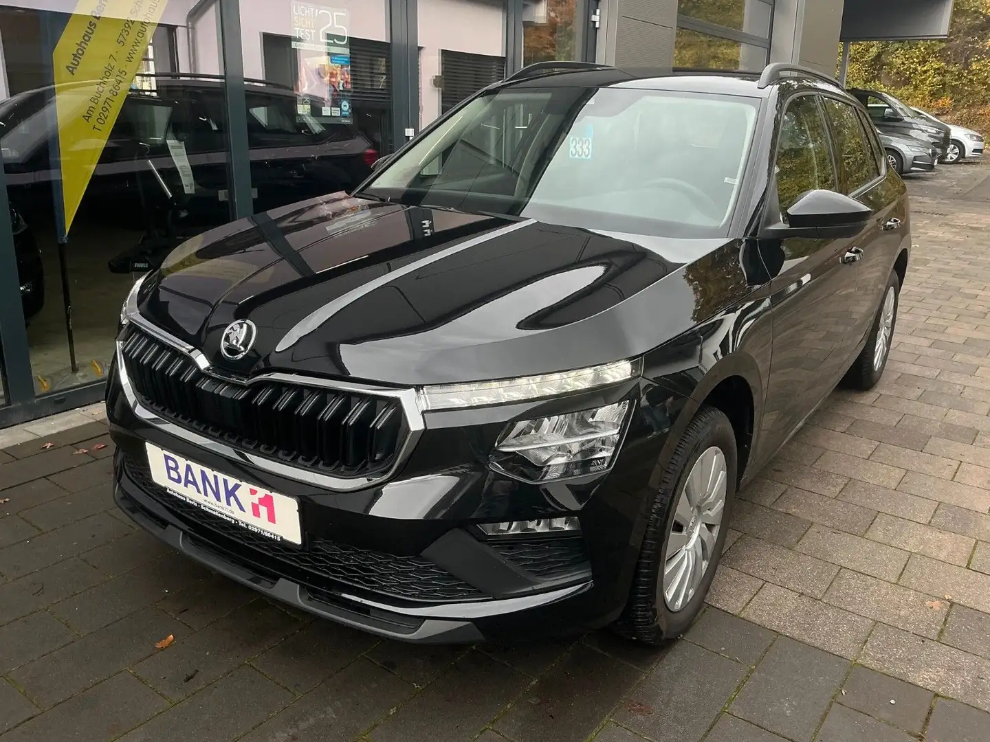 Skoda Kamiq Essence 1.0 TSI DSG Schwarz - 2