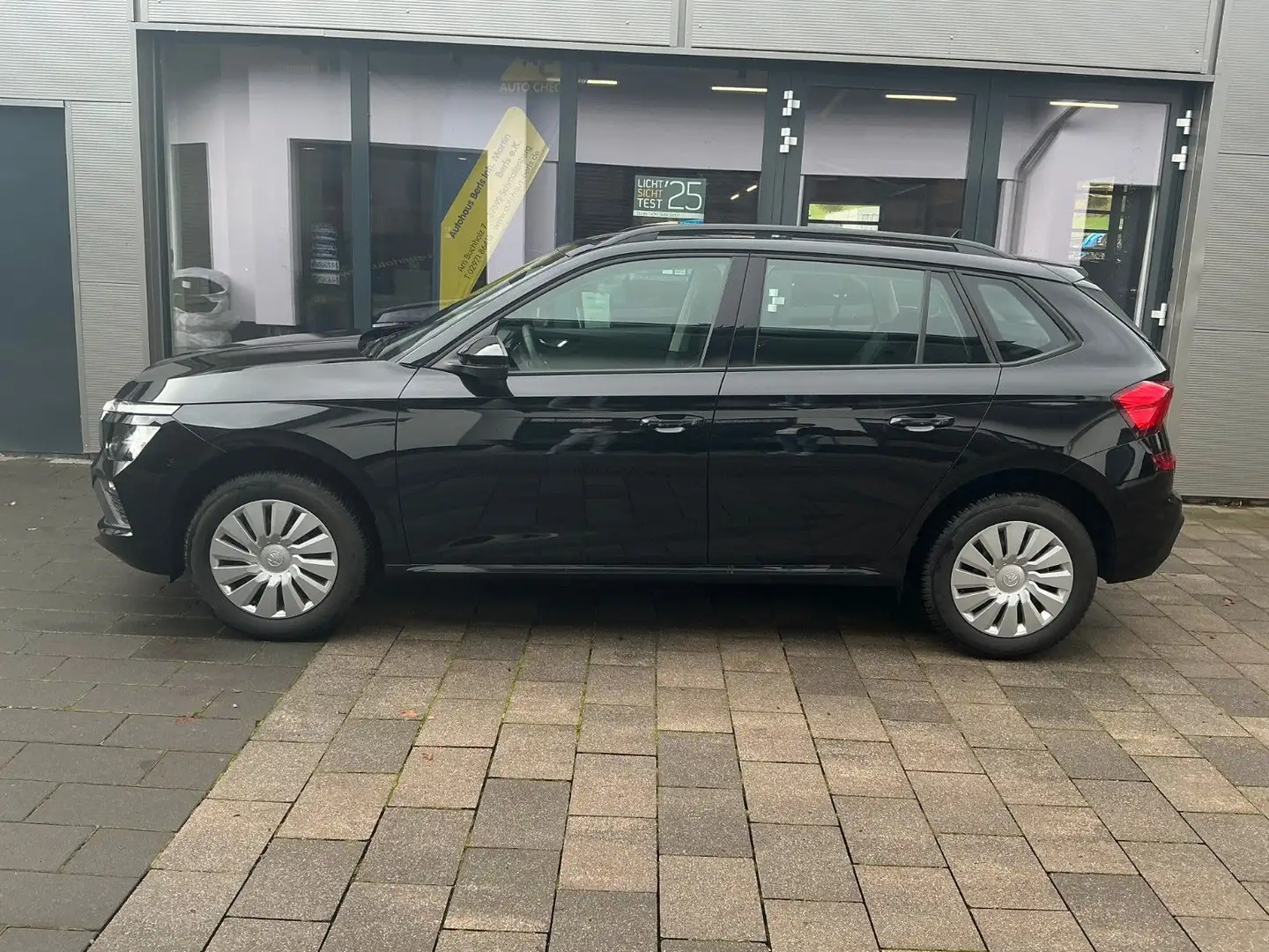 Skoda Kamiq Essence 1.0 TSI DSG Schwarz - 1