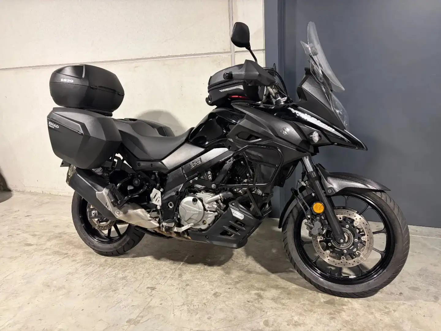Suzuki V-Strom 650 DL650 met veel opties - 1