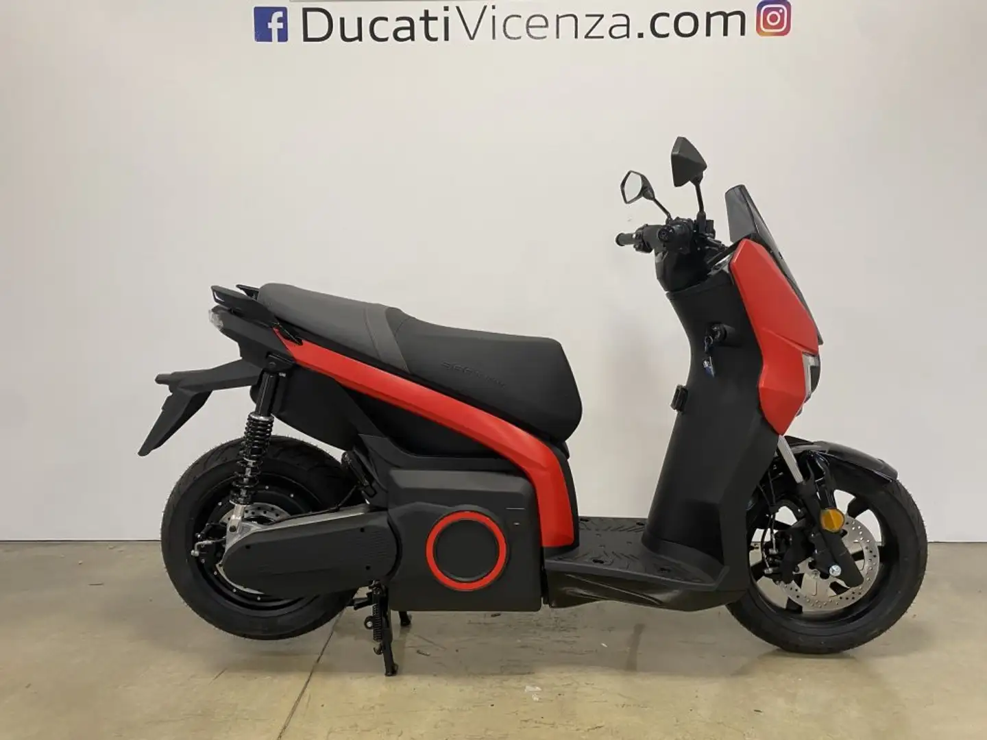 SEAT MO mo eScooter 125 Red   R9kW Red - 1