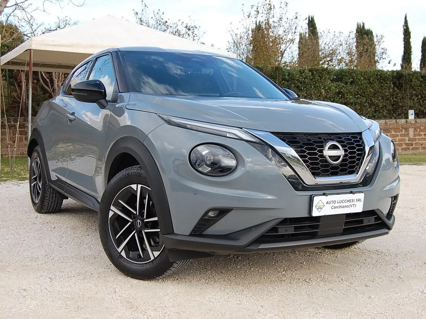 Nissan Juke 1.0 dig-t N-Connecta 114cv Aziendale Grigio - 1