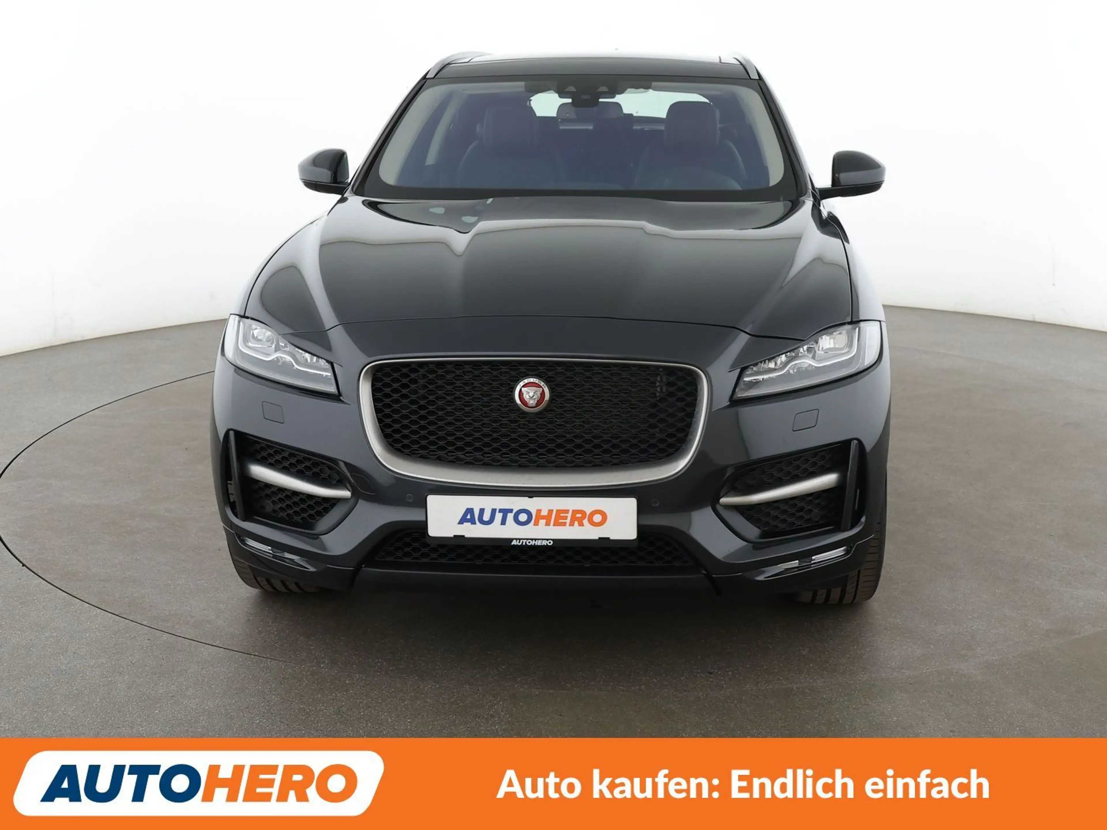 Jaguar F-Pace 25t R-Sport AWD Aut*NAVI*LED*TEMPO*CAM*PDC*SHZ* — photo 9
