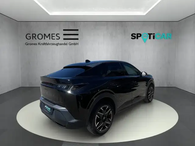 Peugeot 3008 view 3