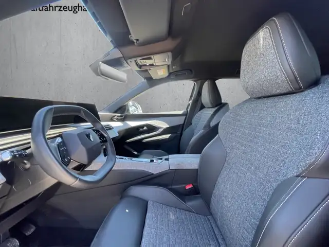 Peugeot 3008 view 9