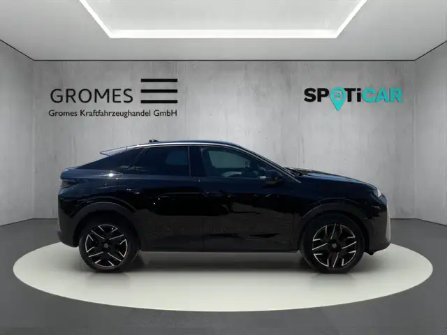 Peugeot 3008 view 2