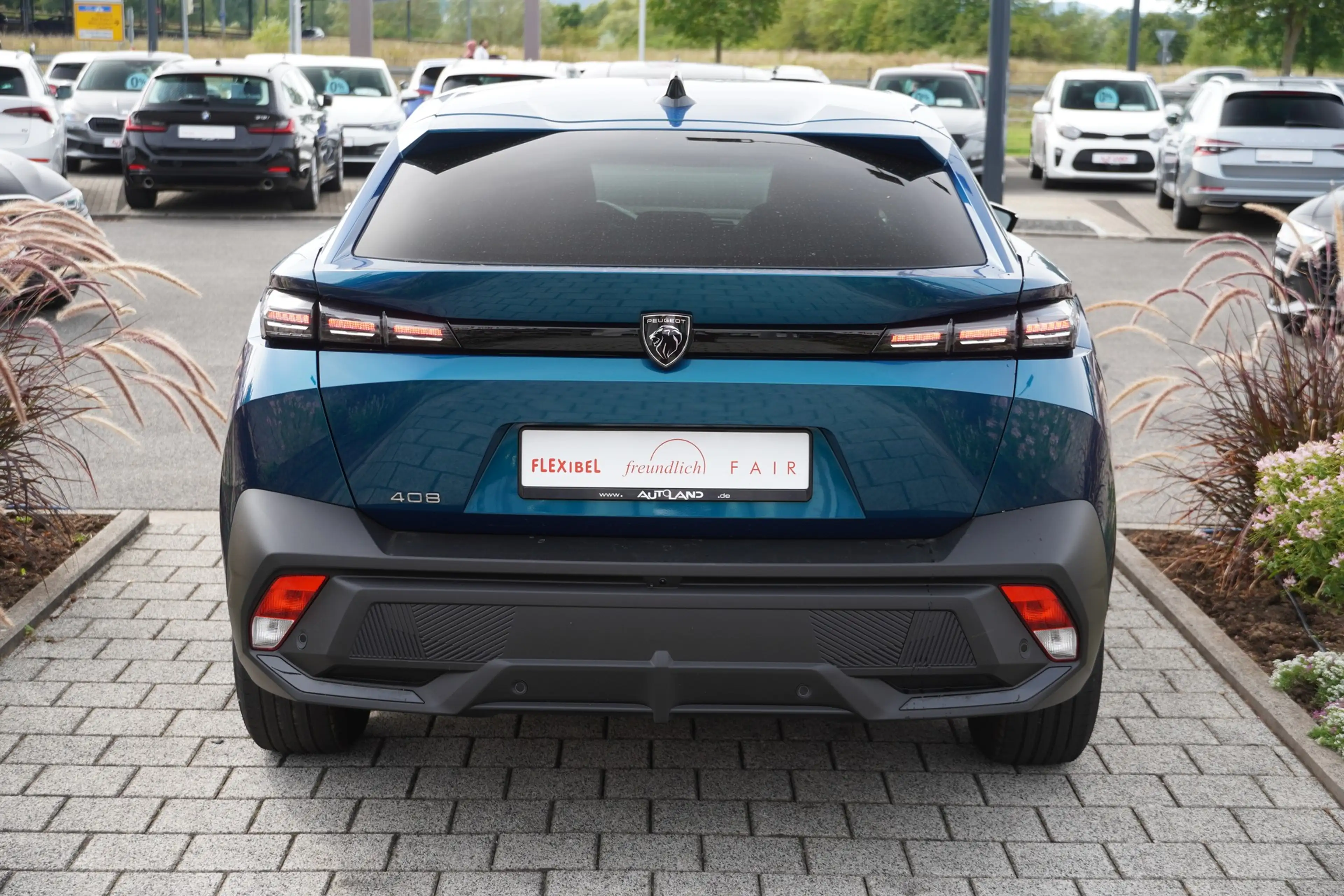 Peugeot 408 1.2 Hybrid 145 Aut. LED ACC Navi — photo 7