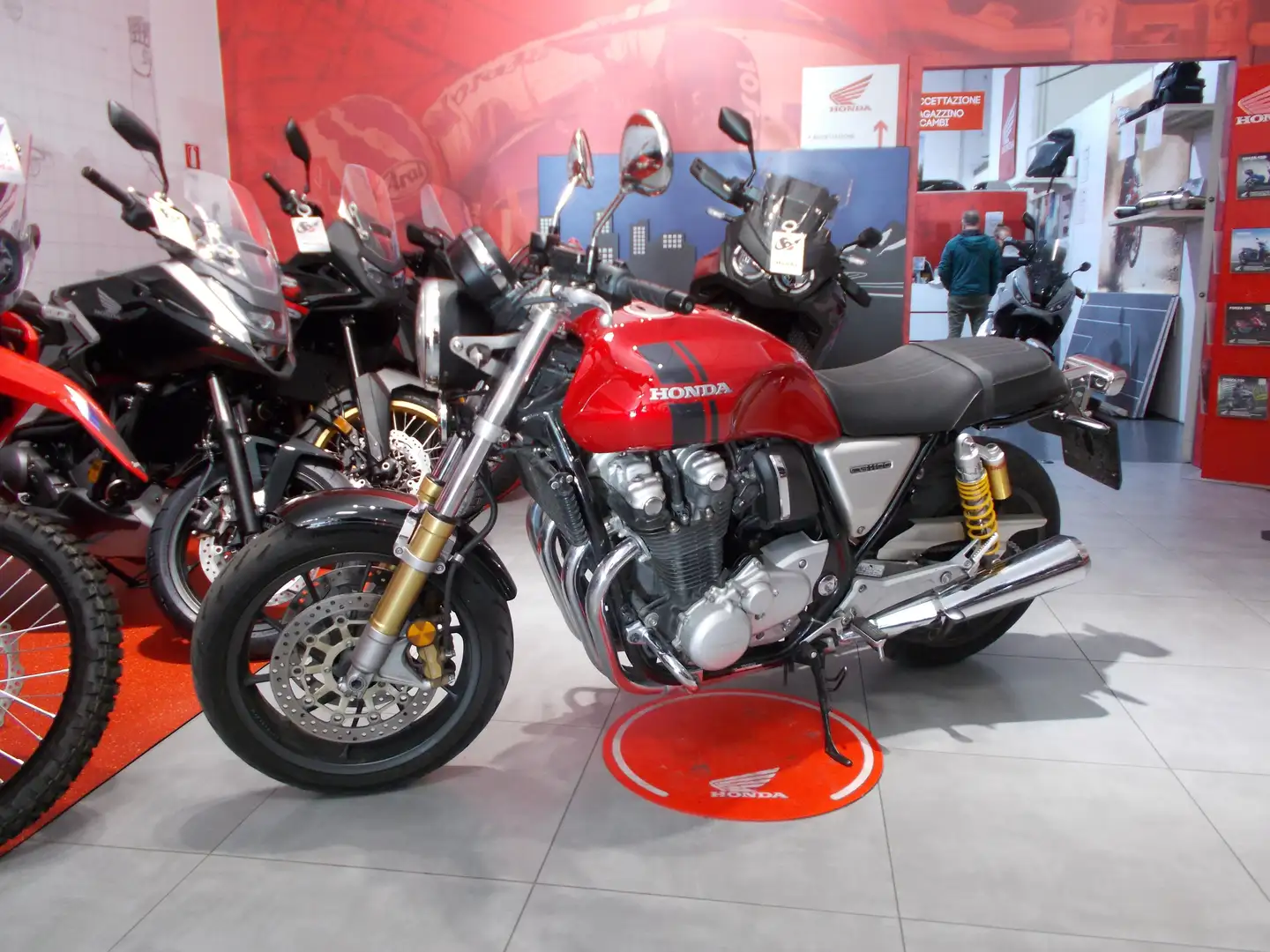 Honda CB 1100 RS Rosso - 1